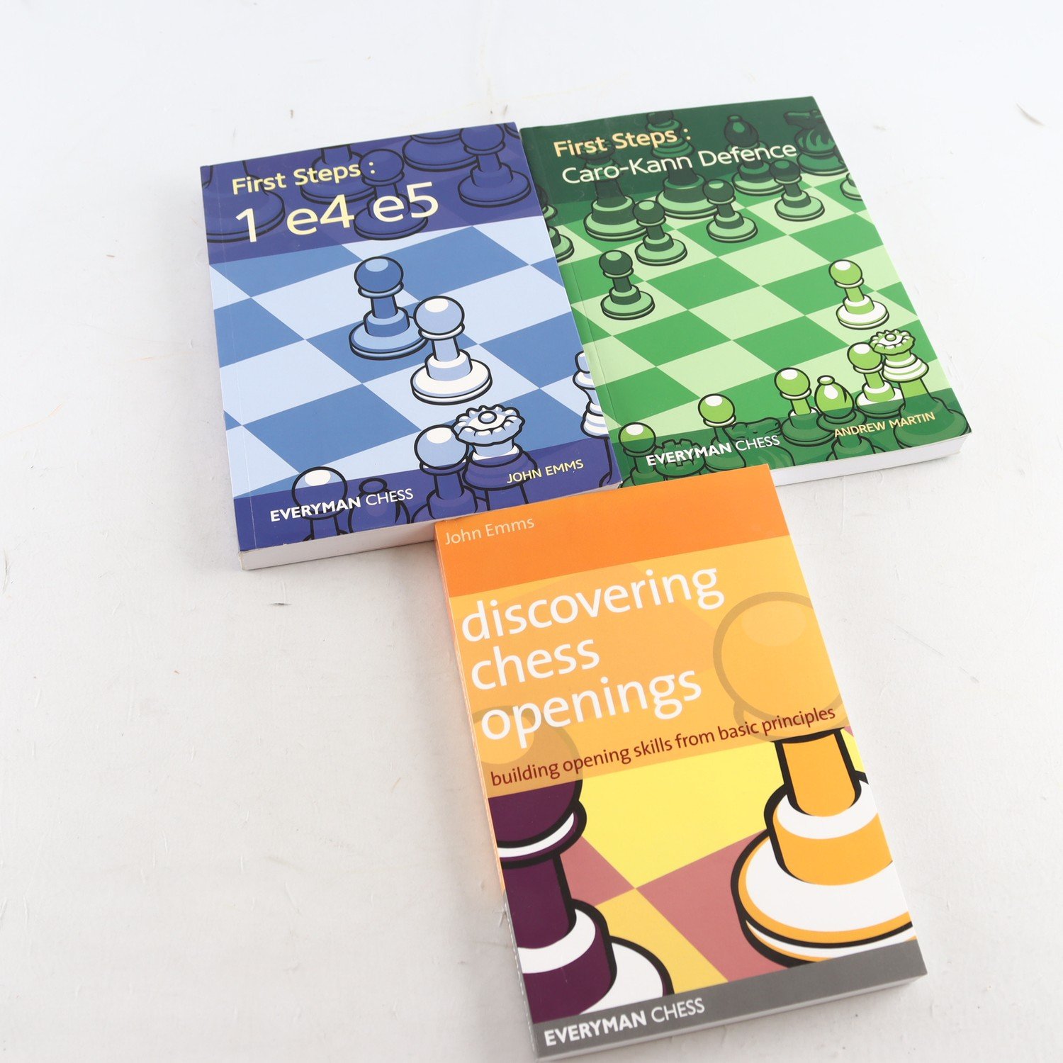 Bokpaket med 3 volymer om schackspel, av J. Emms & A. Martin