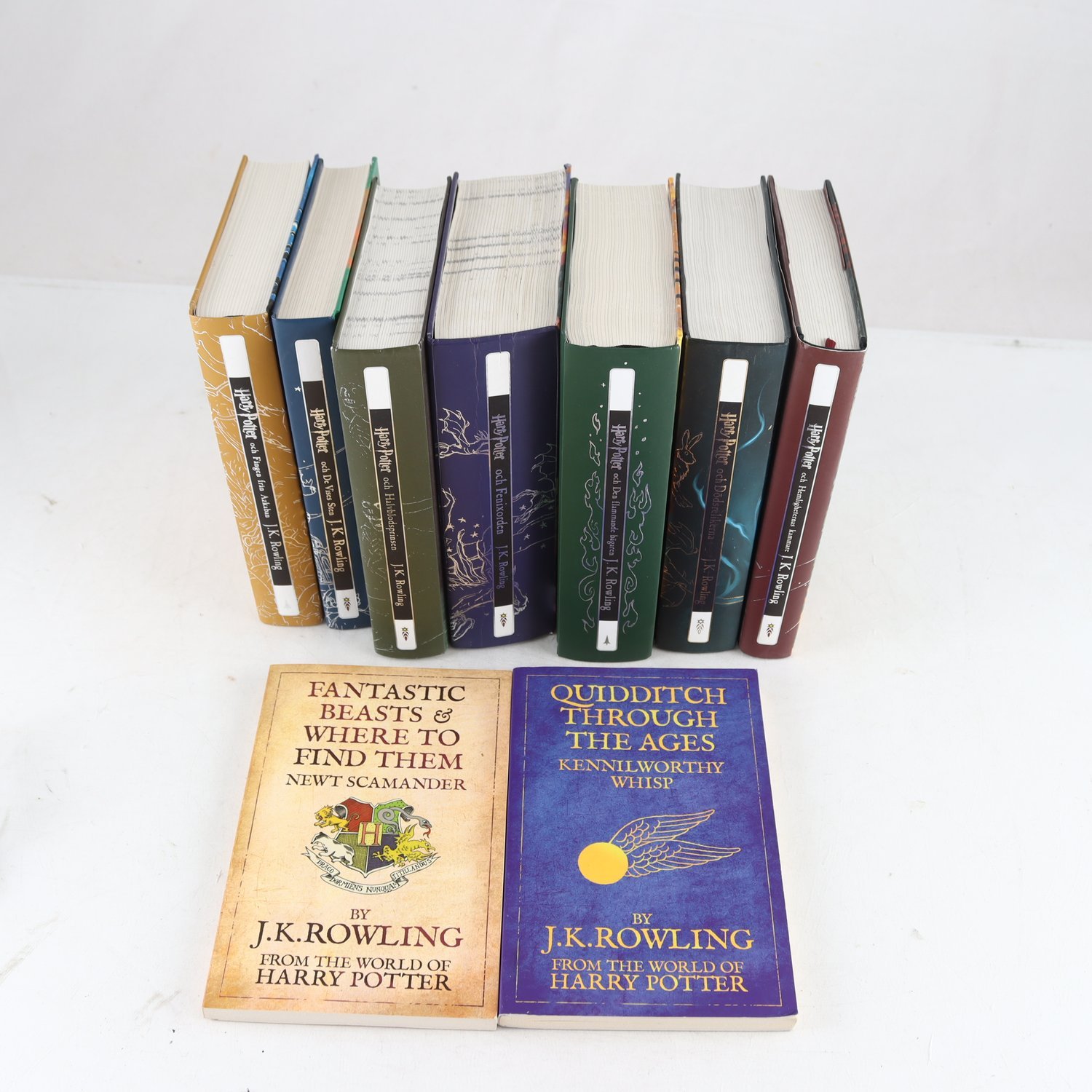 Bokpaket, Harry potter, hela serien +två extra böcker. Samfraktas ej.