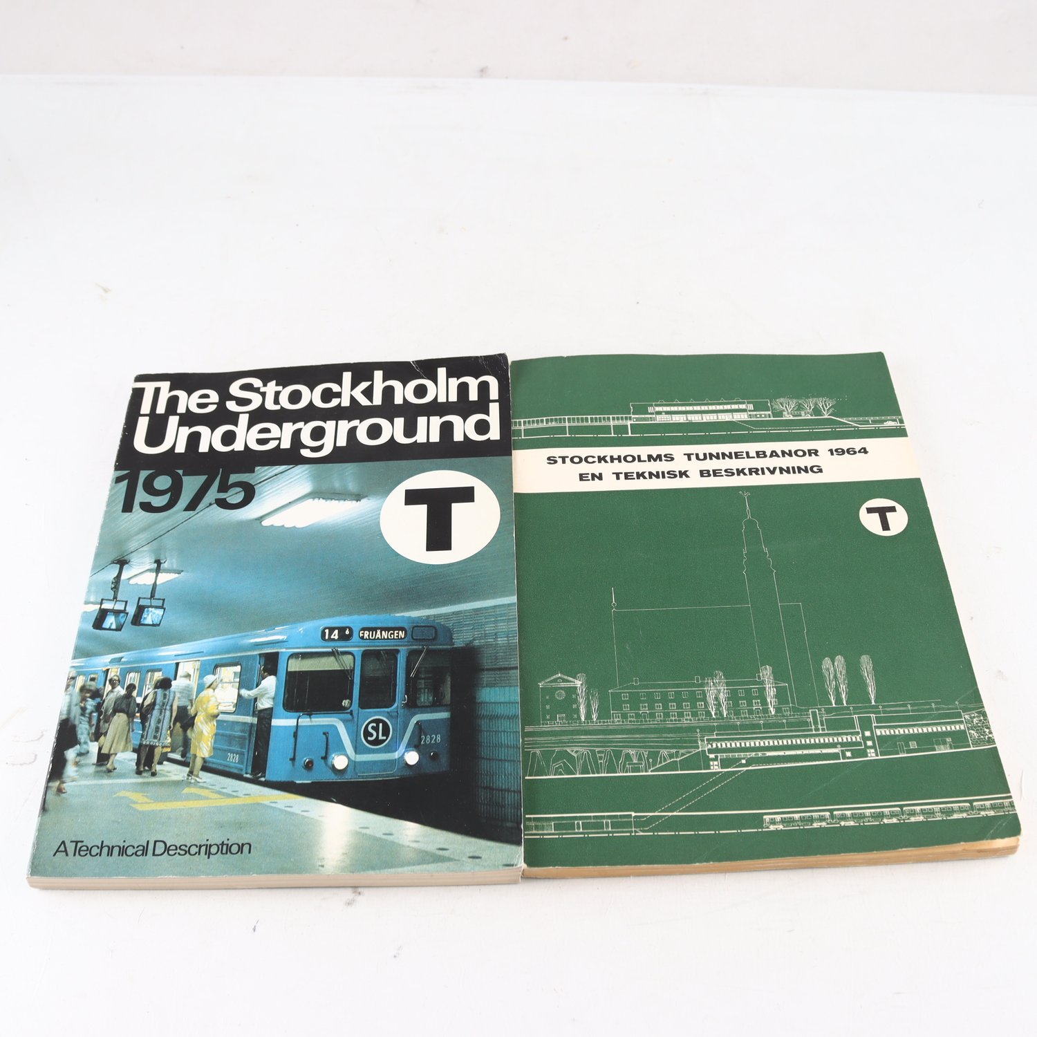 Stockholms tunnelbanor 1964 + The Stockholm Underground 1975