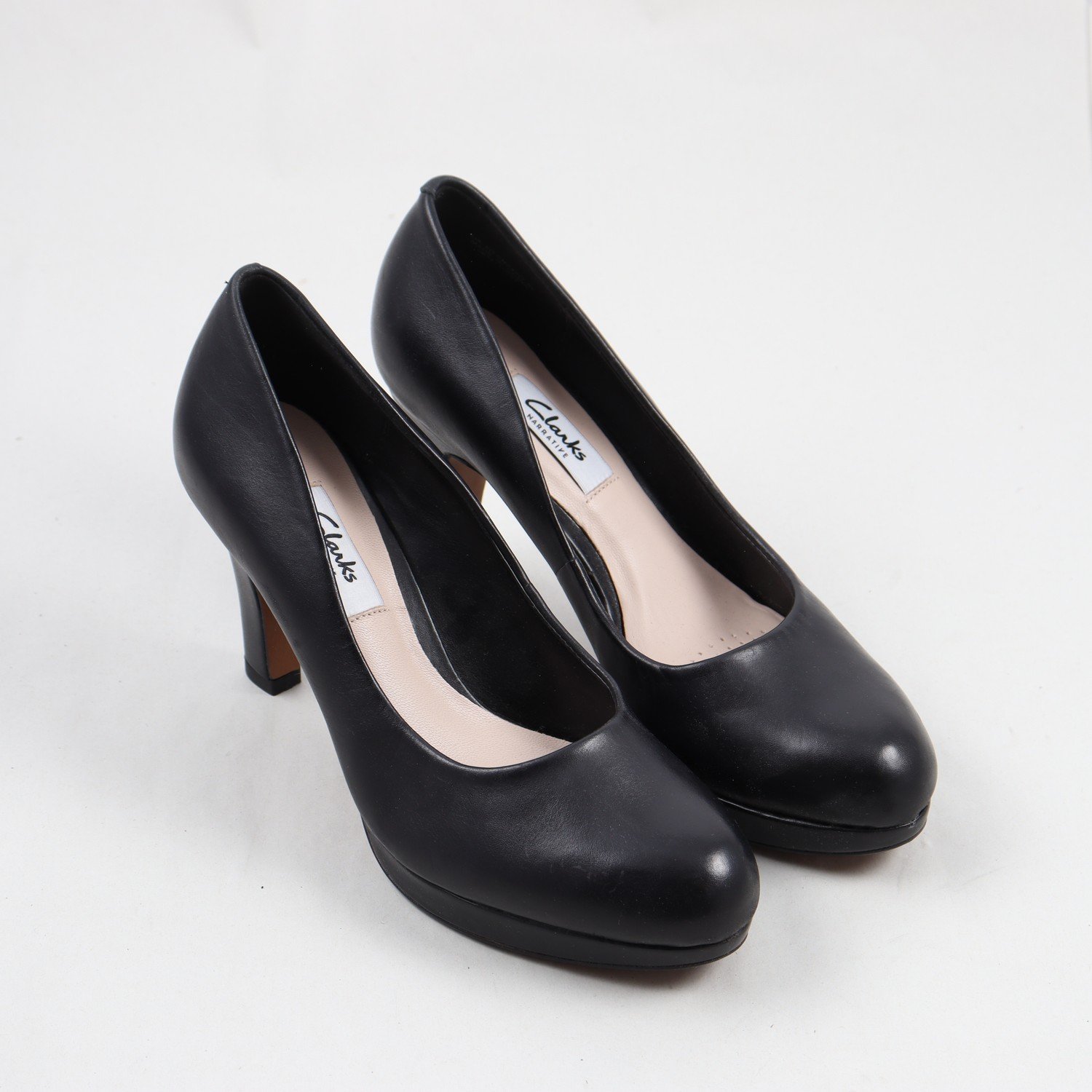 Clarks narrative pumps hotsell