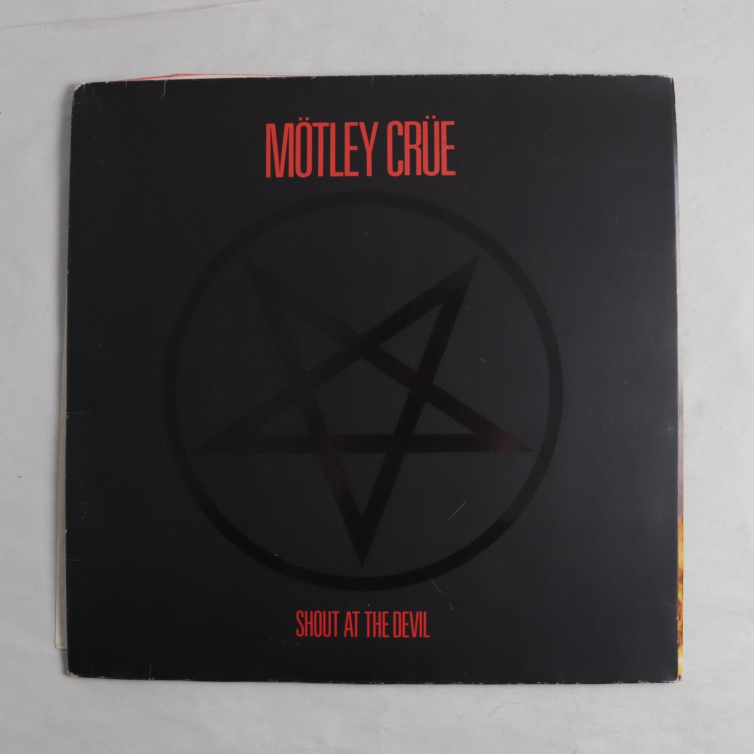 LP Mötley Crüe, Shout At The Devil