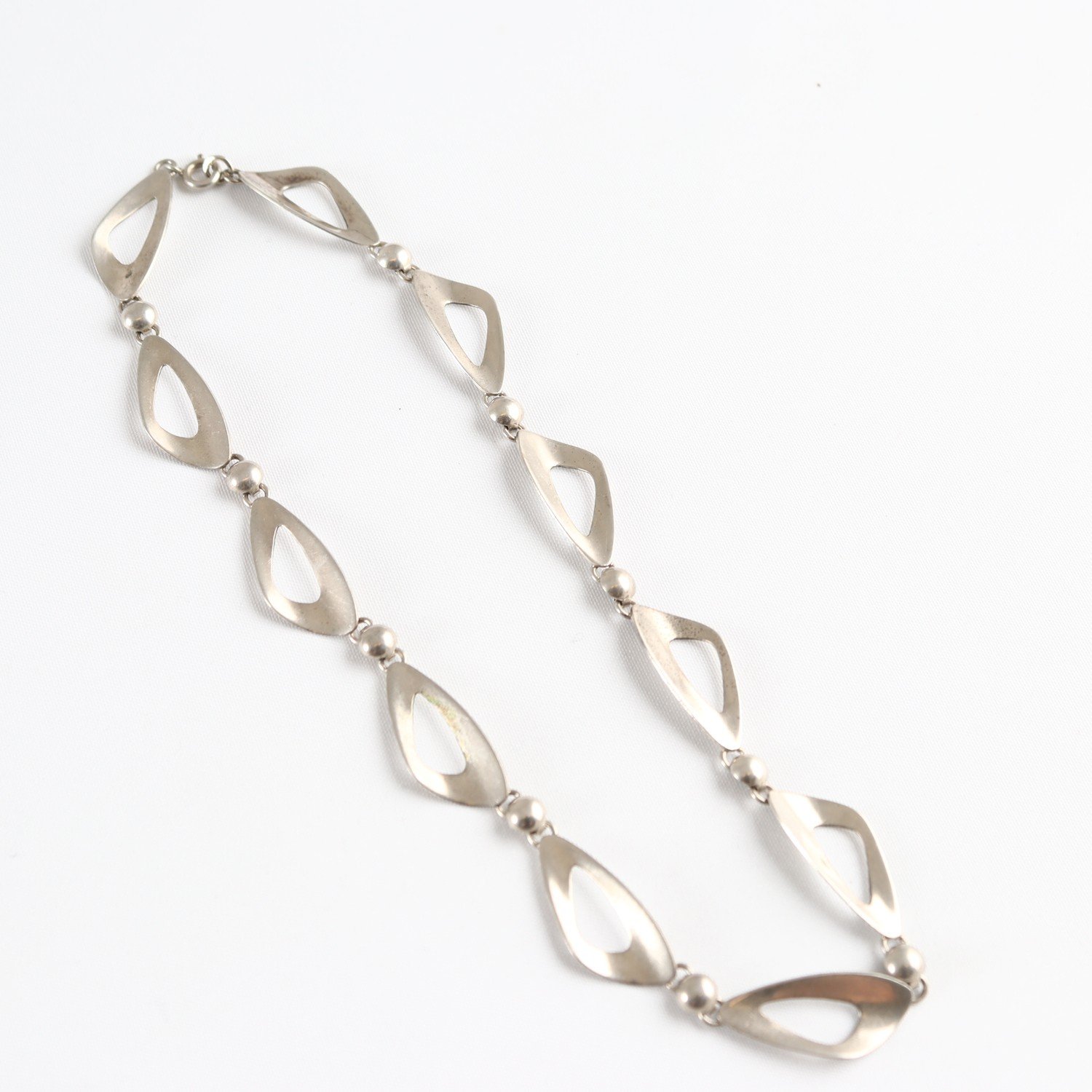 Halsband, collier, silver, vikt: 19,8 g