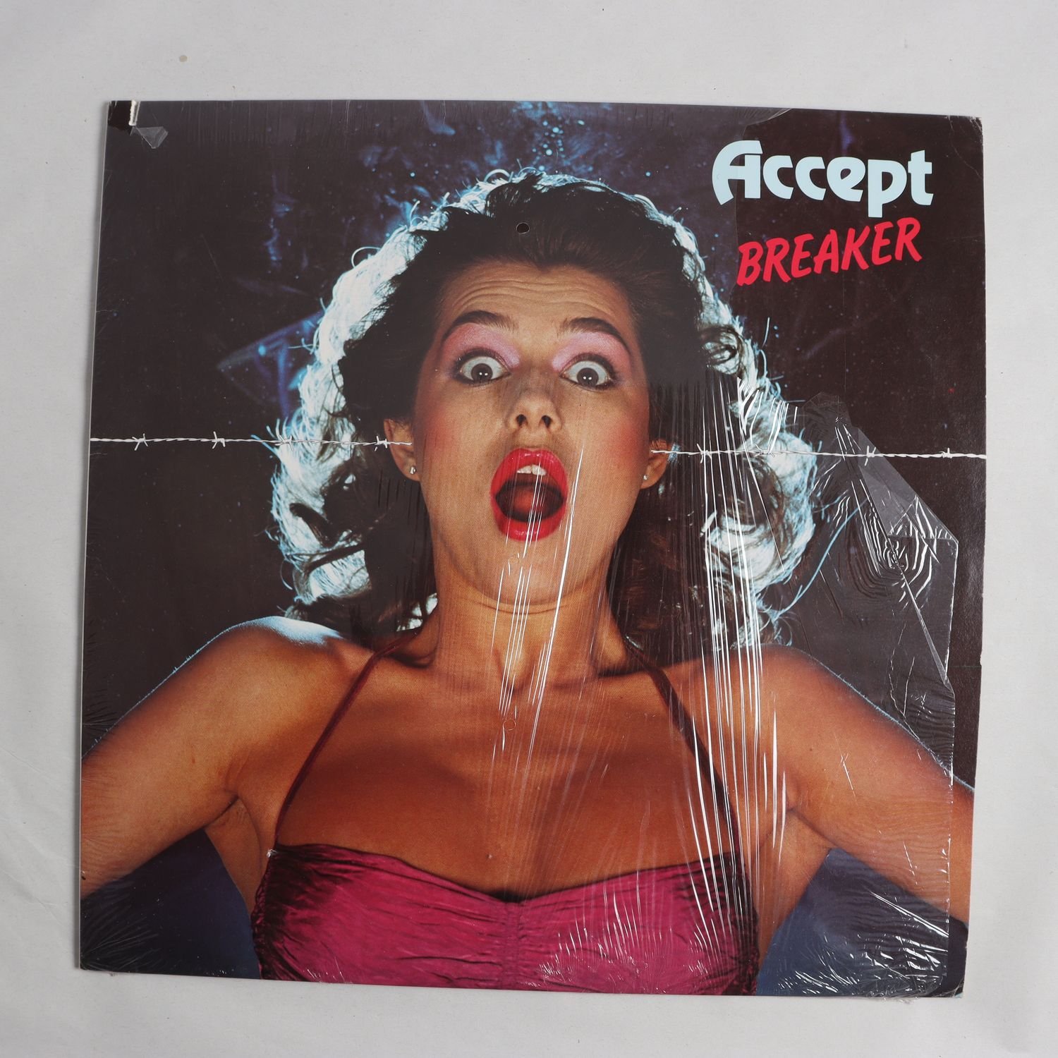 LP Accept, Breaker