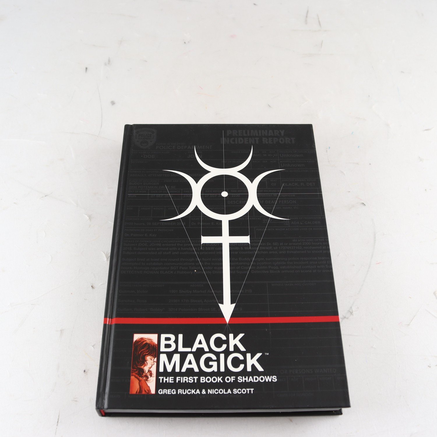 Black Magic: The First Book of Shadows, Greg Rucka & Nicola Scott