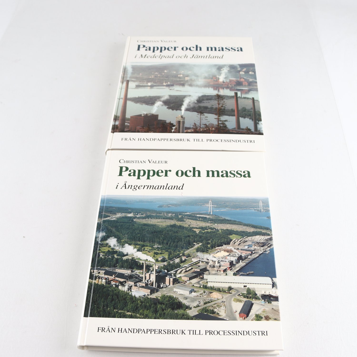 Papper och massa i Ångermanland, Medelpad och Jämtland, 2 vol.