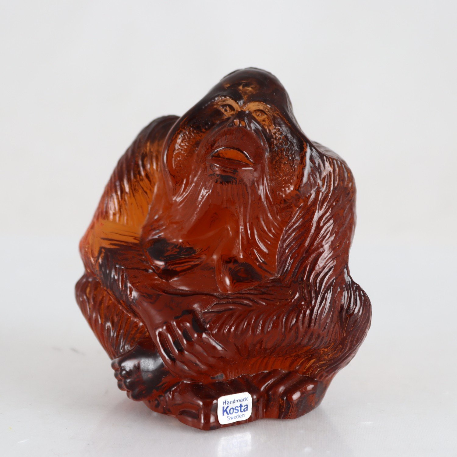 Figurin, orangutang, Paul Hoff, Kosta Boda, signerad