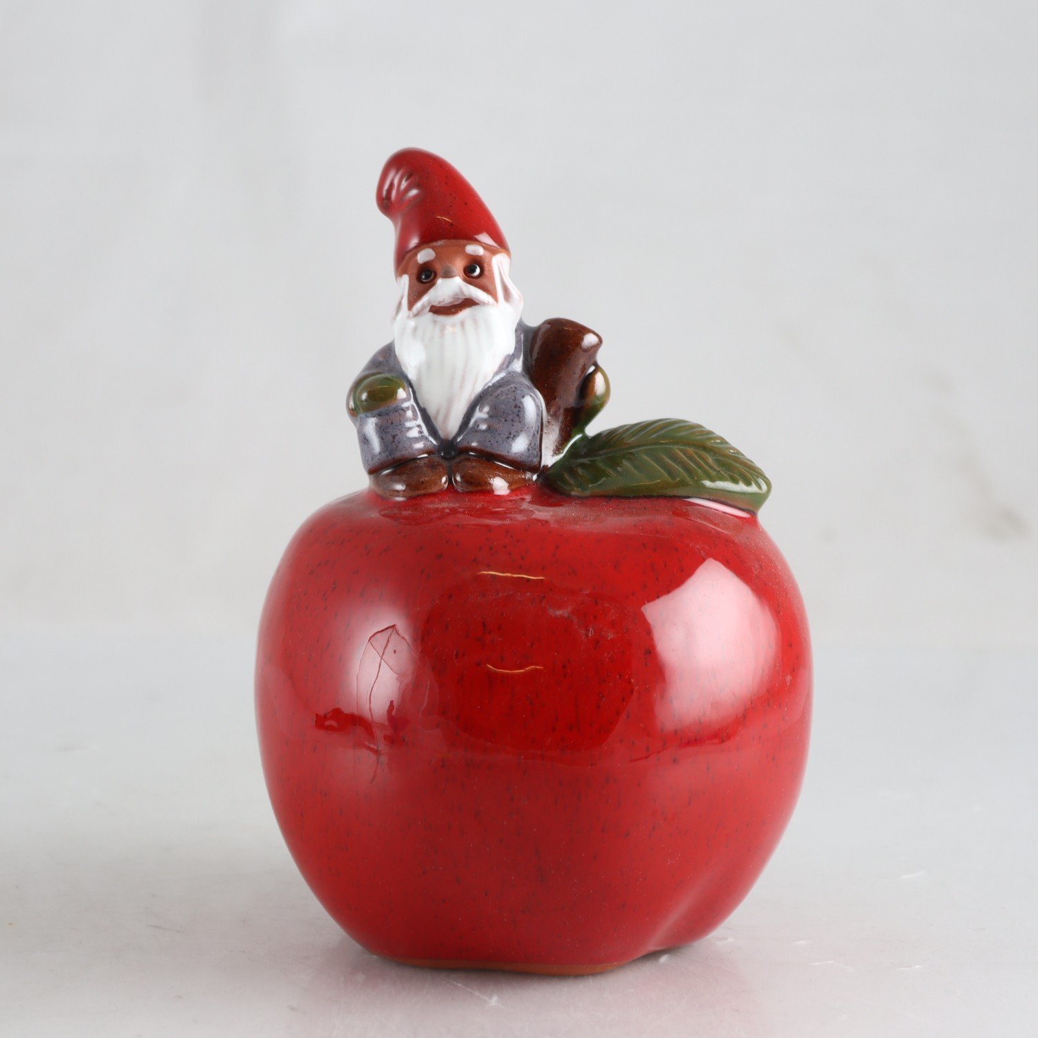 Figurin, tomte med äpple, Rolf Berg