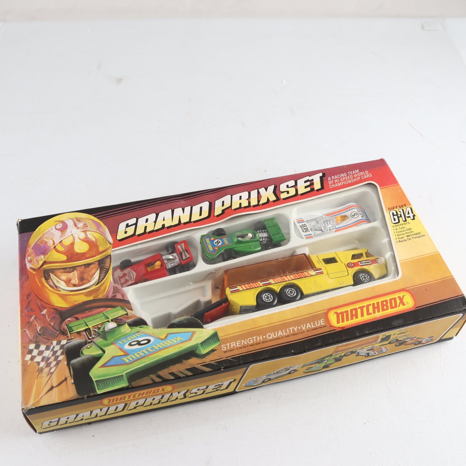 Plåtbilar, Matchbox grand prix set G-14