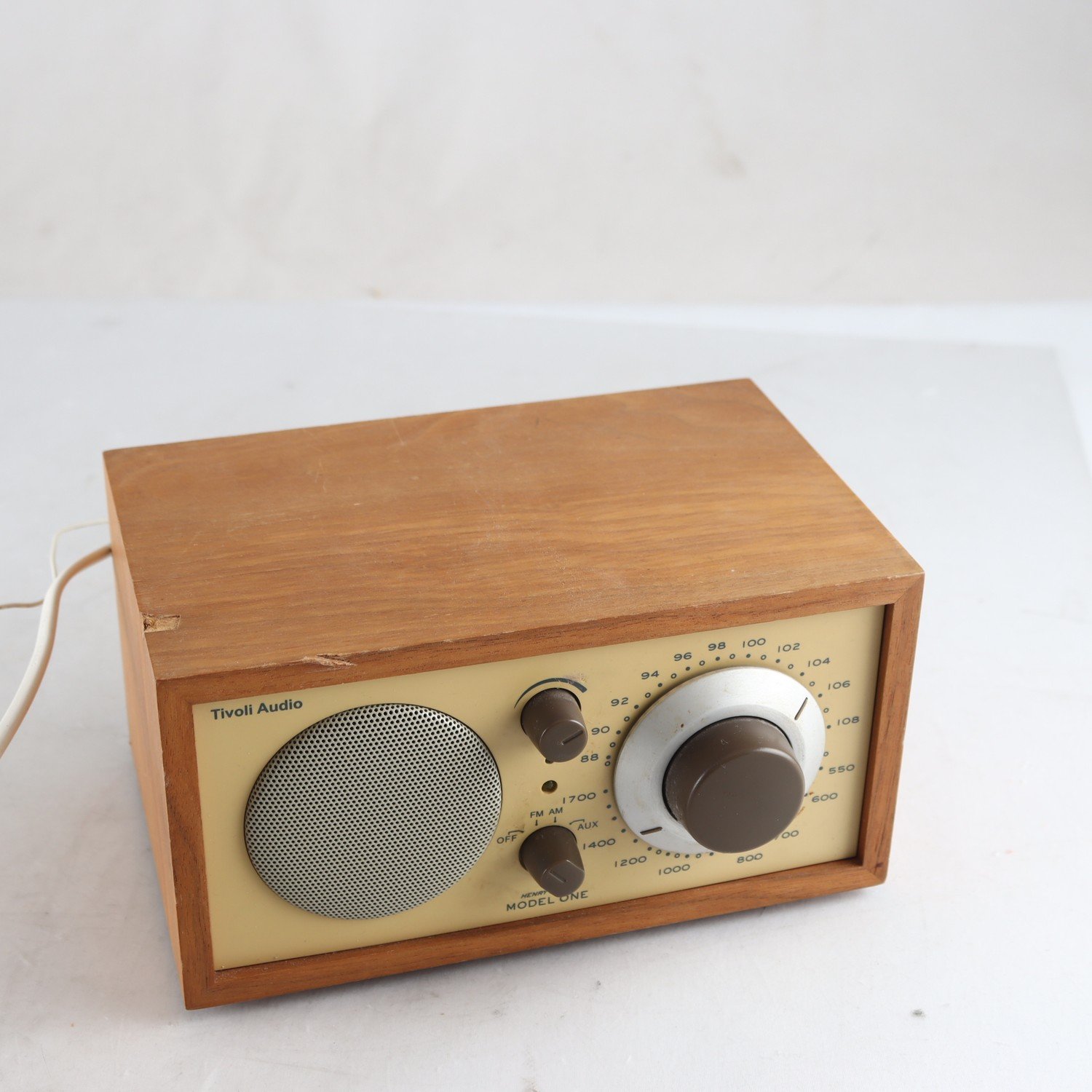 Radio, Tivoli Audio, model one, Henry Kloss. Samfraktas ej.