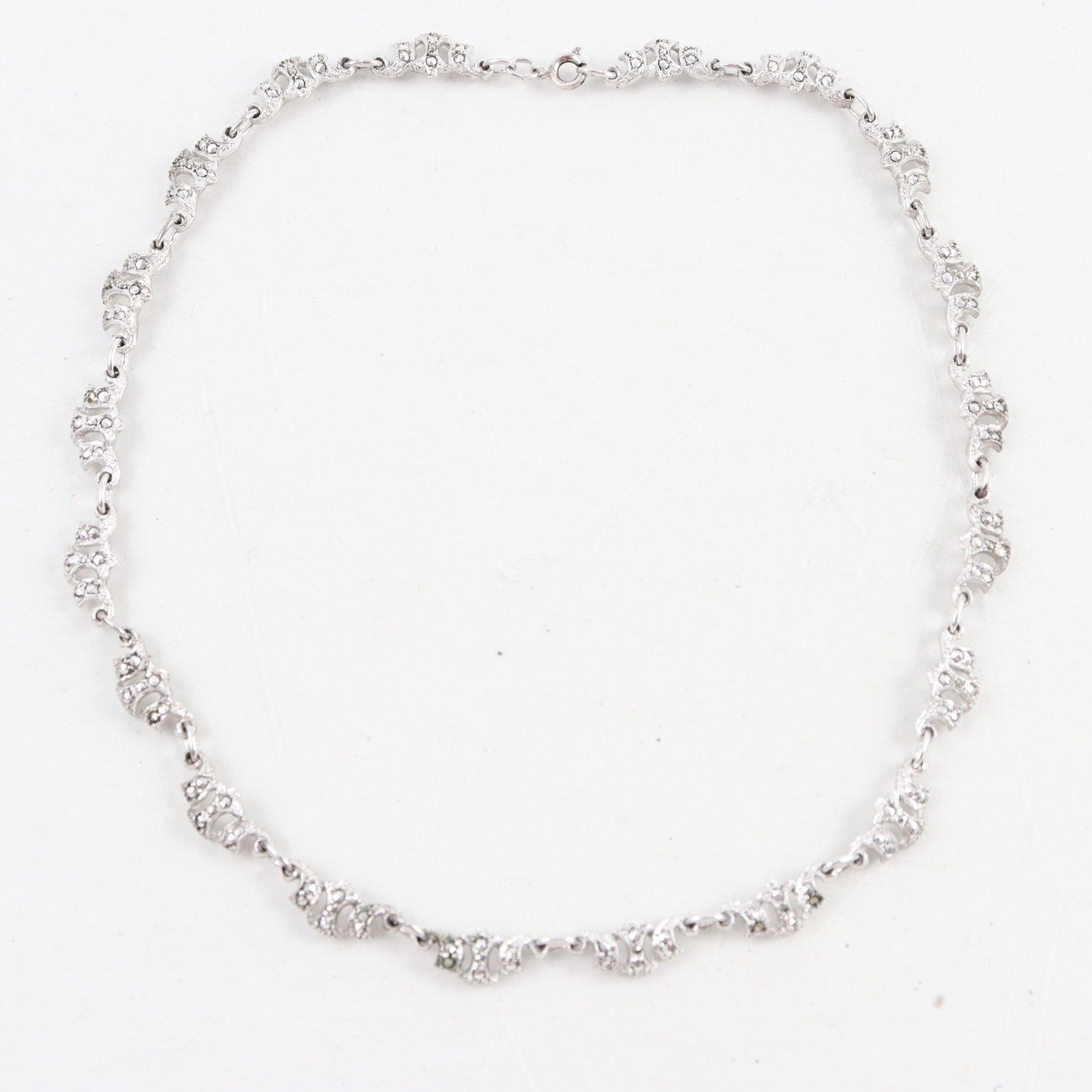 Halsband, collier, silver med markasiter, vikt: 23,6g