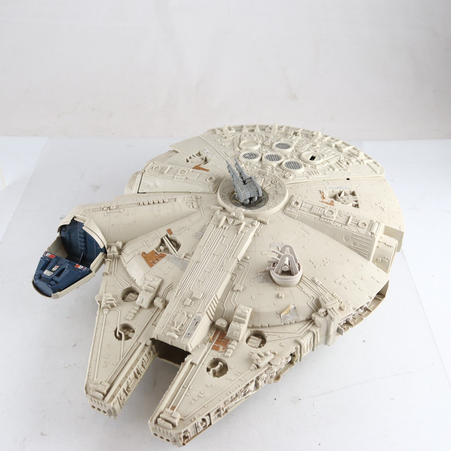 Rymdskepp, Star Wars, Millennium Falcon. Samfraktas ej.