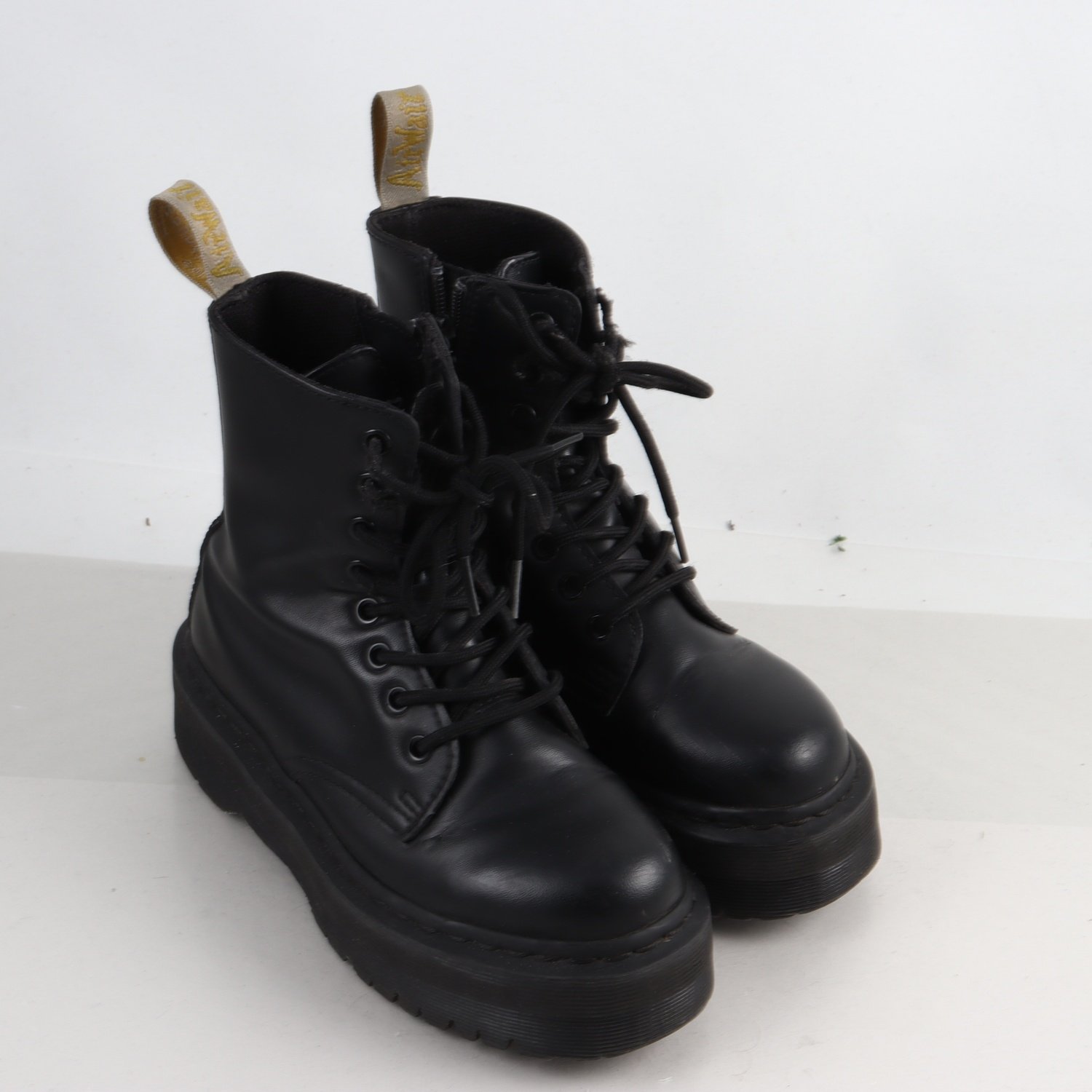 Kängor med platåsula, Dr Martens, 100% läder, stl. 36