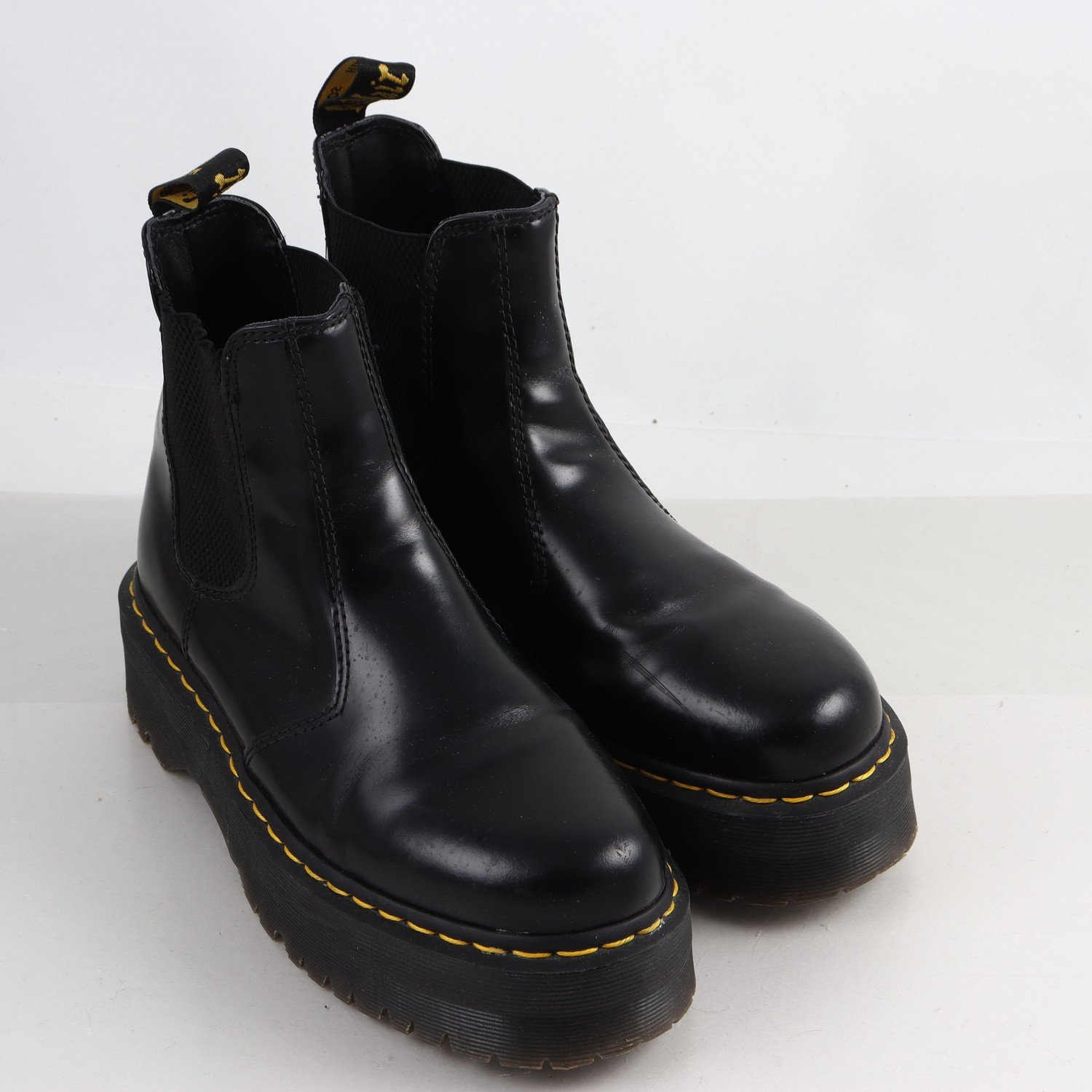 Kängor med platåsula, Dr Martens, 100% läder, stl. 41