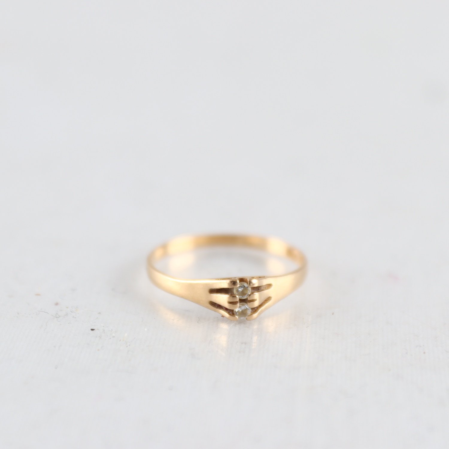 Ring – 18K med stenar