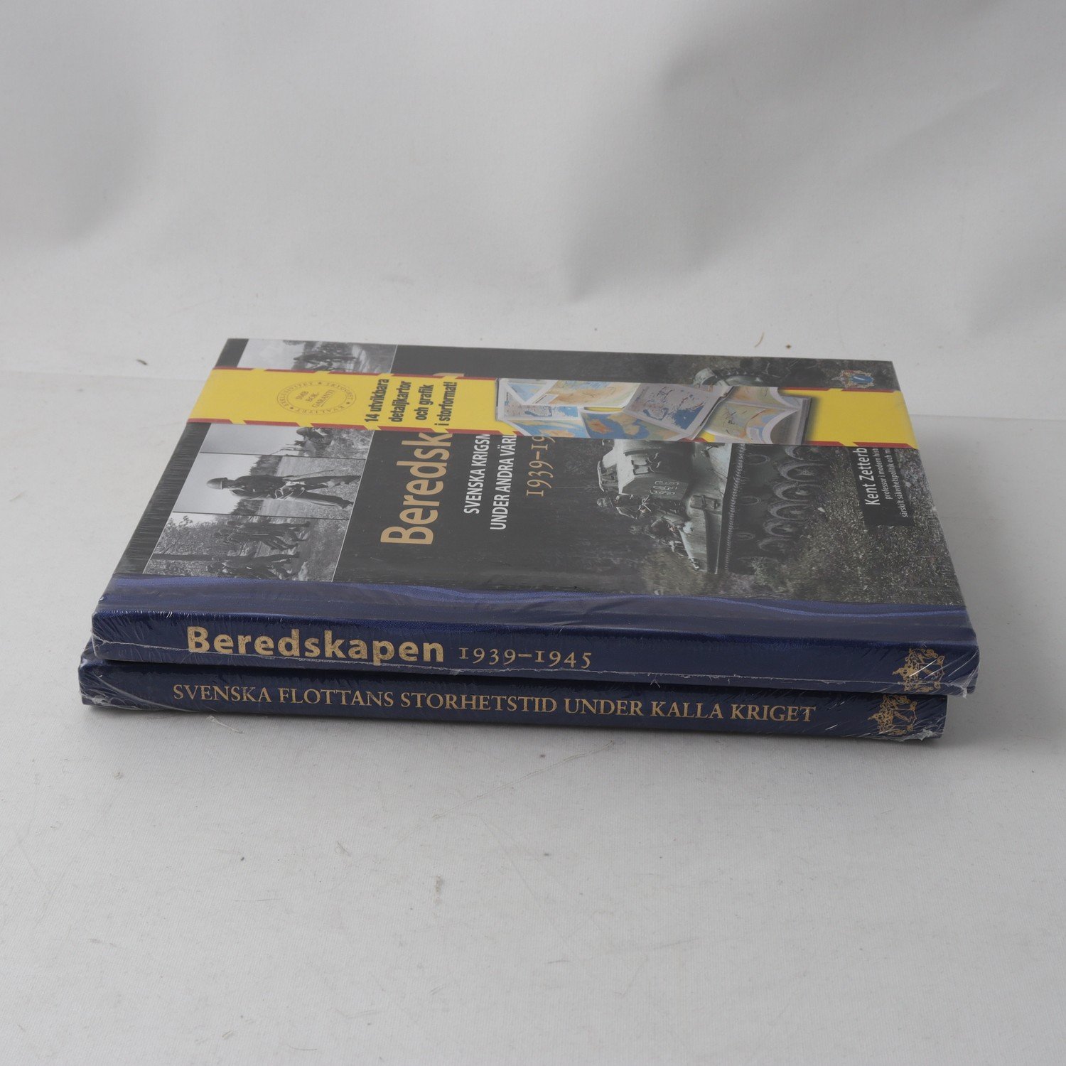 Beredskapen 1939-1945 + Svenska flottans storhetstid (inplastade)