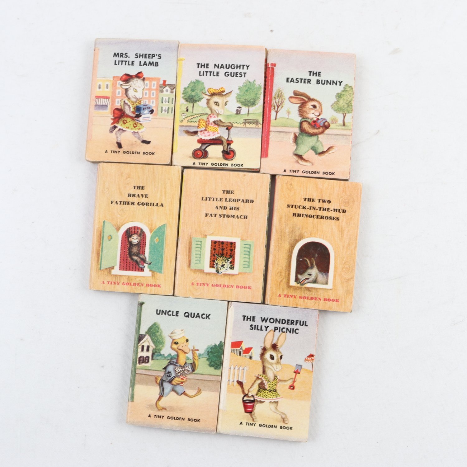 A Tiny Golden Book, 8 böcker i miniatyrformat