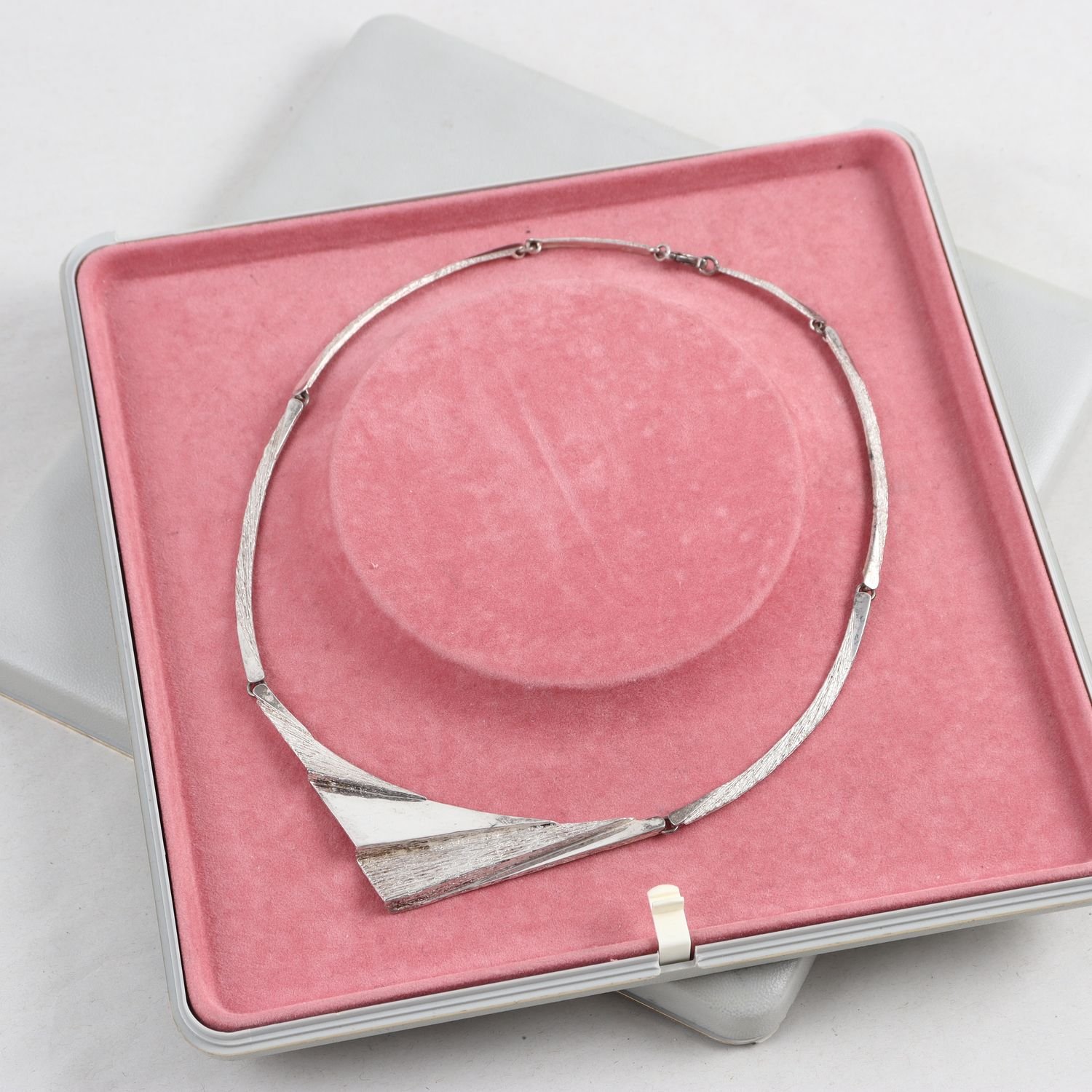 Halsband, collier, silver, vikt: 19,9g