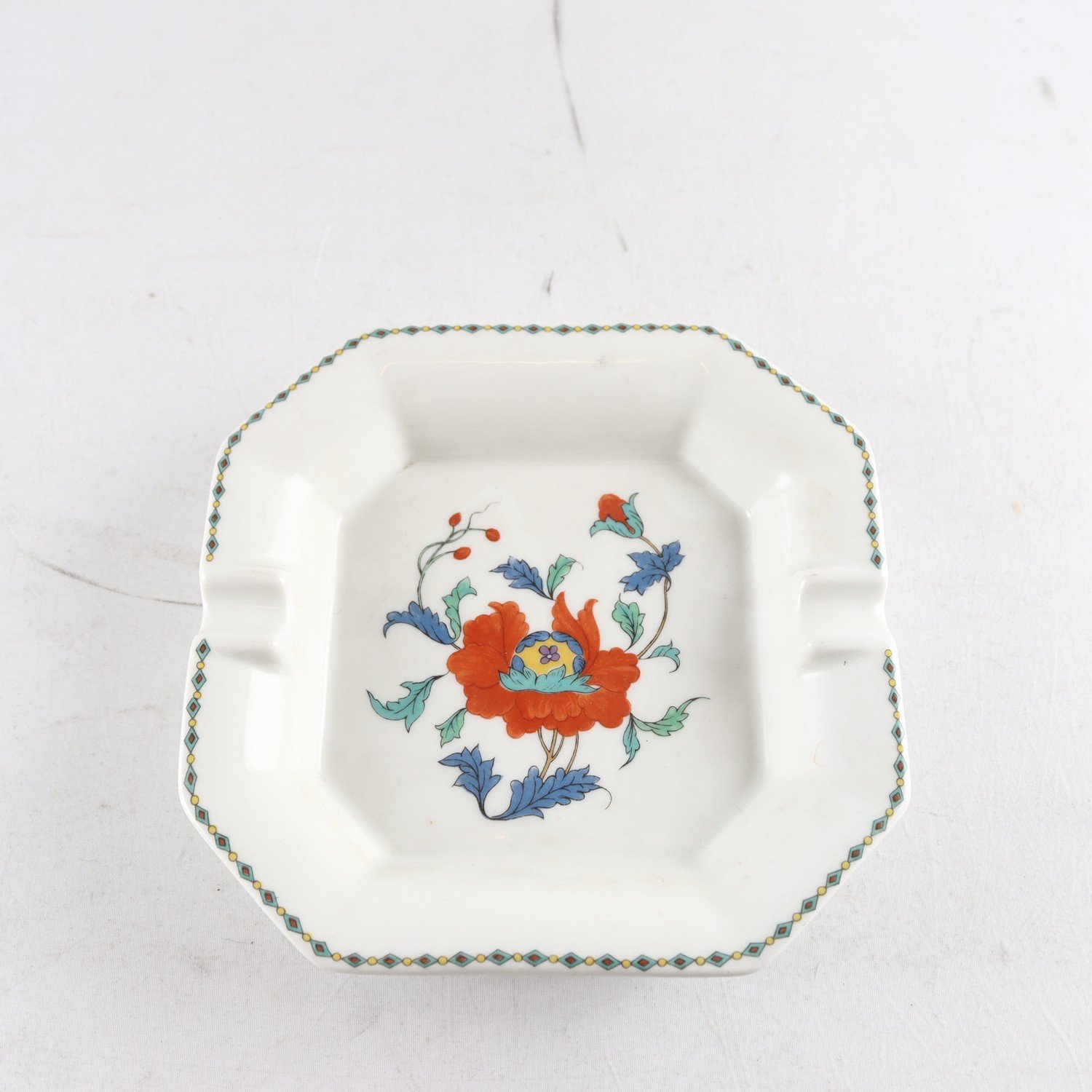 Askfat, decor Pavot, Porcelaine de Paris, Frankrike