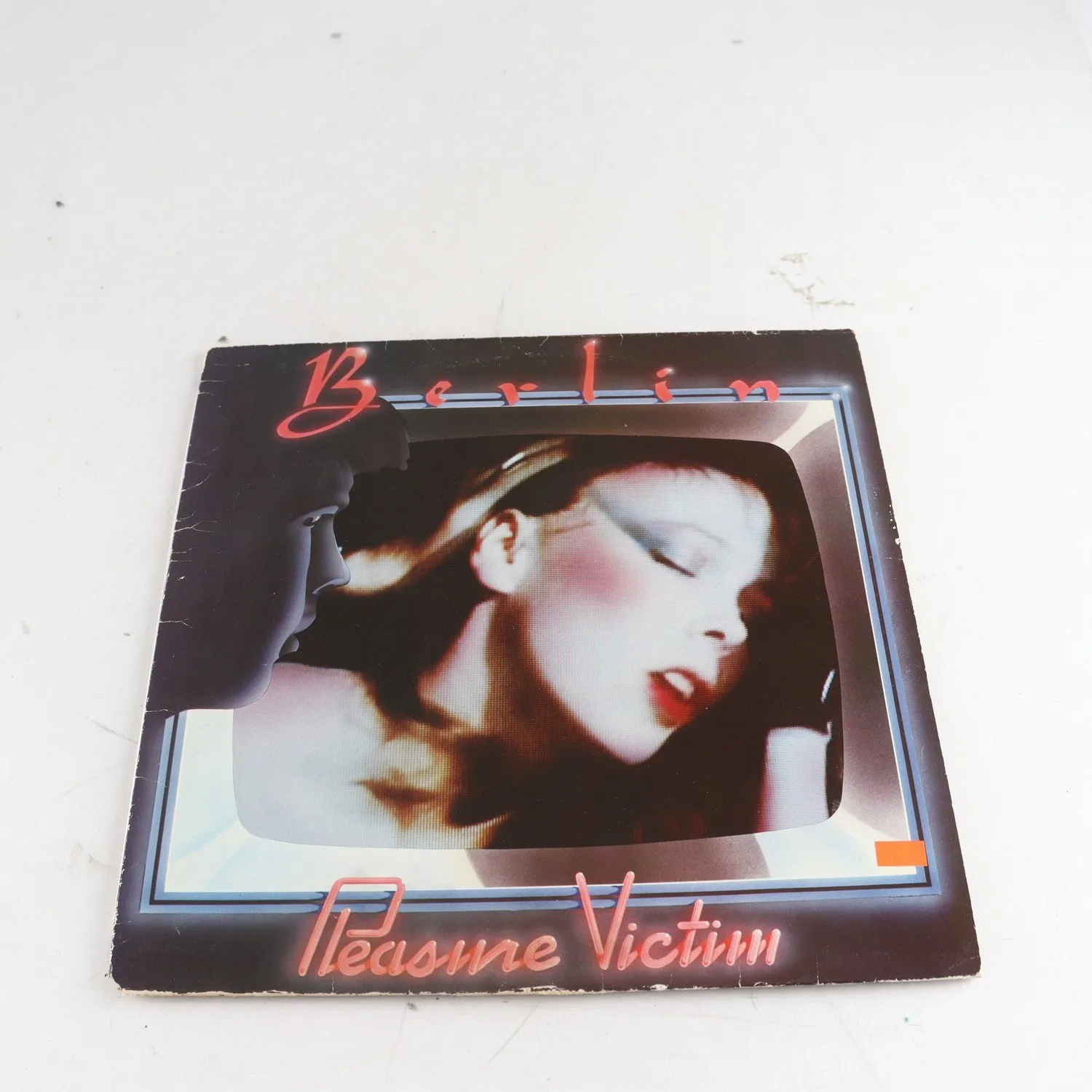 LP Berlin, Pleasure Victim