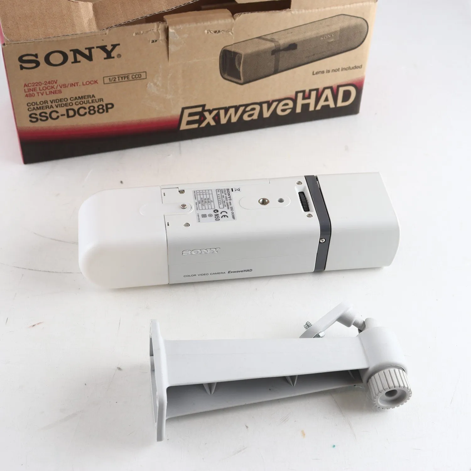 Kamera, Sony ExwaveHAD, SSC-DC88P