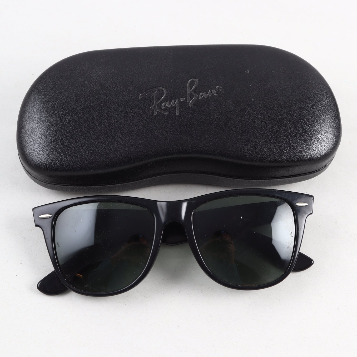 Solglasögon, Ray-Ban Wayfarer